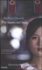 Per mano nel buio